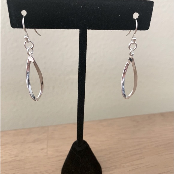 Jewelry - NEW Sterling Sliver Freeform Dangle Earrings